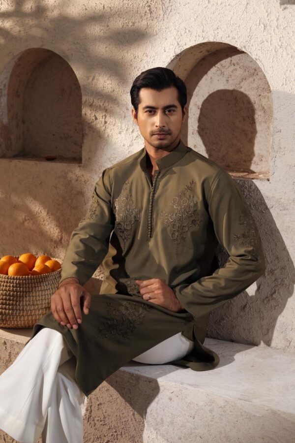 Zaroon Olive Green